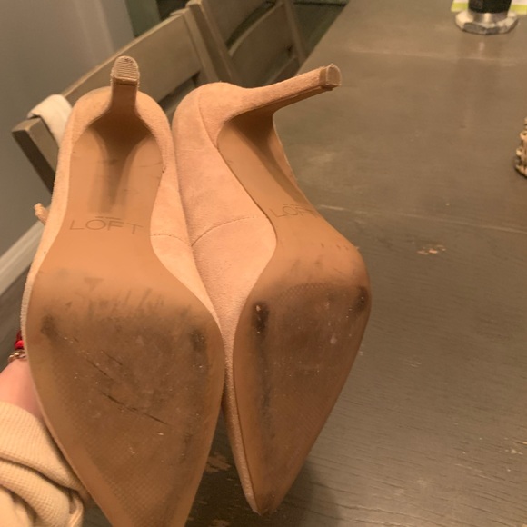 Nude Suede Heels ANN TAYLOR LOFT - Picture 2 of 4